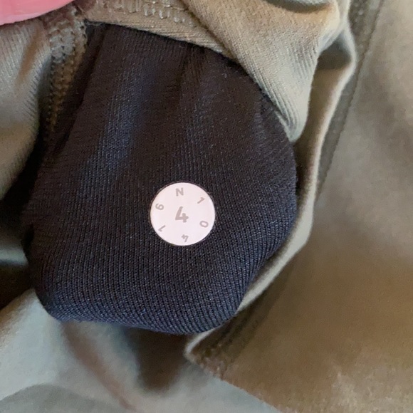 Lululemon size 4 olive pants - Picture 3 of 5